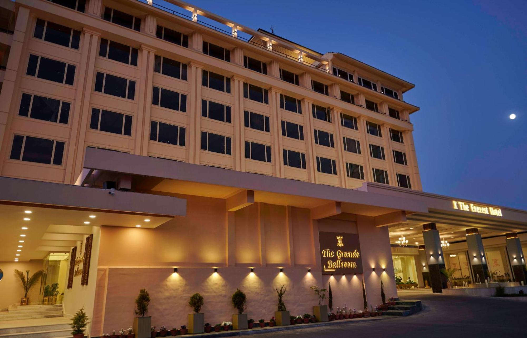 The Everest Hotel Katmandú Exterior foto